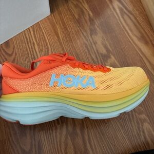 HOKA 10.5 bondi 8 wide men’s warm colored shoes